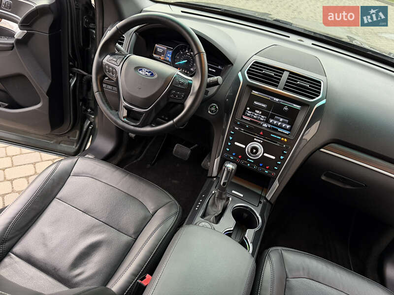 Внедорожник / Кроссовер Ford Explorer 2016 в Ивано-Франковске