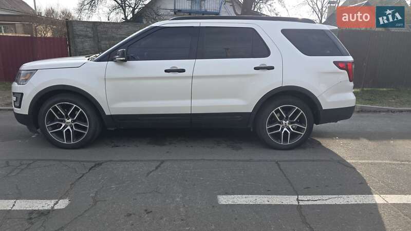 Позашляховик / Кросовер Ford Explorer 2016 в Ірпені