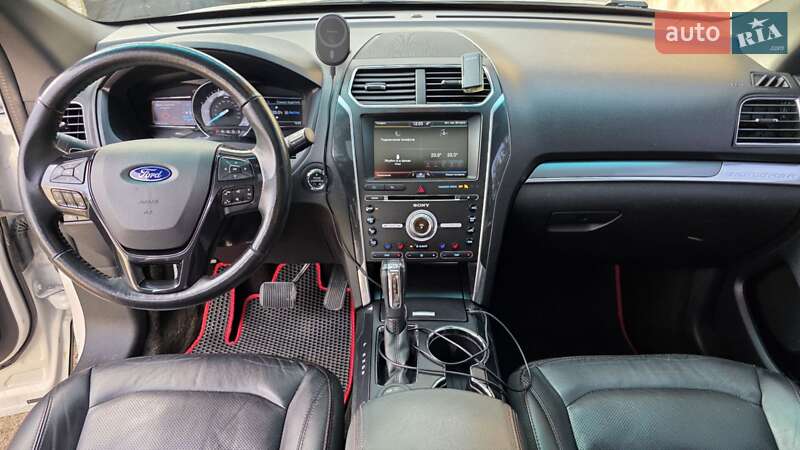 Позашляховик / Кросовер Ford Explorer 2016 в Ірпені