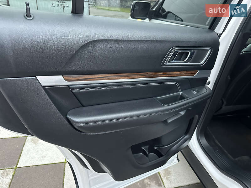 Внедорожник / Кроссовер Ford Explorer 2016 в Летичеве фото 32 Внедорожник / Кроссовер Ford Explorer 2016 в Летичеве