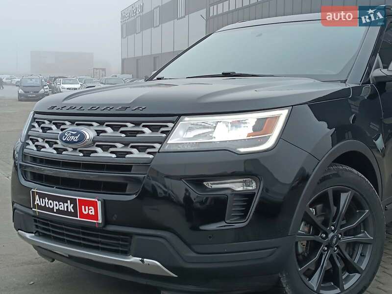Позашляховик / Кросовер Ford Explorer 2018 в Львові