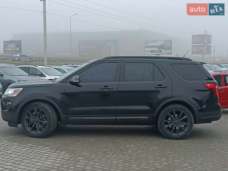 Позашляховик / Кросовер Ford Explorer 2018 в Львові