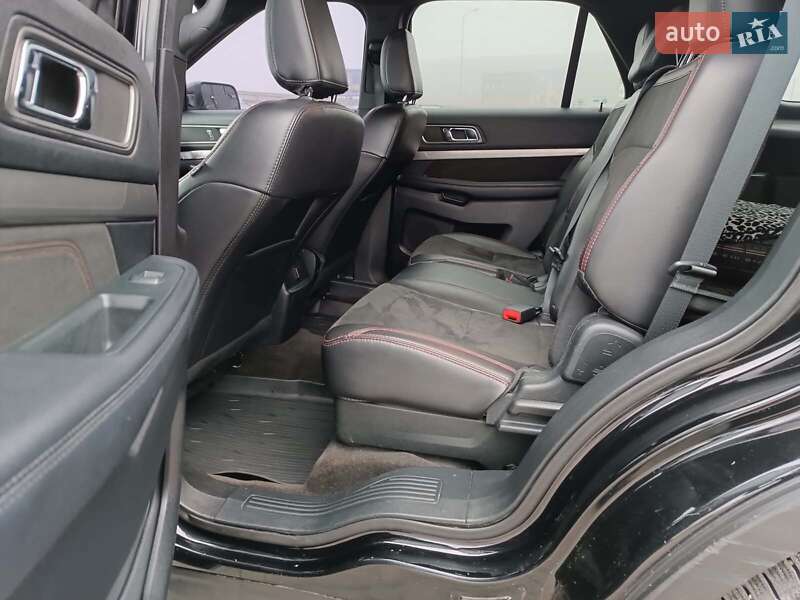 Позашляховик / Кросовер Ford Explorer 2018 в Львові