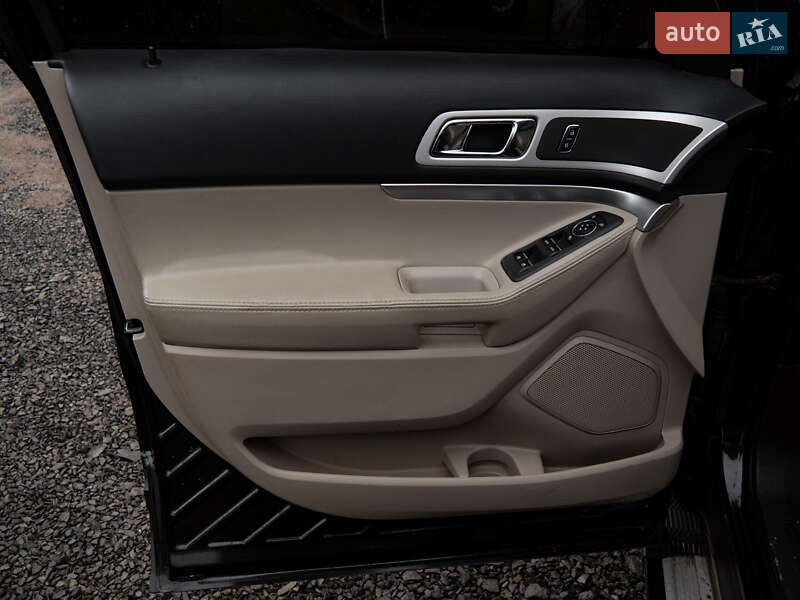 Внедорожник / Кроссовер Ford Explorer 2015 в Львове фото 12 Внедорожник / Кроссовер Ford Explorer 2015 в Львове