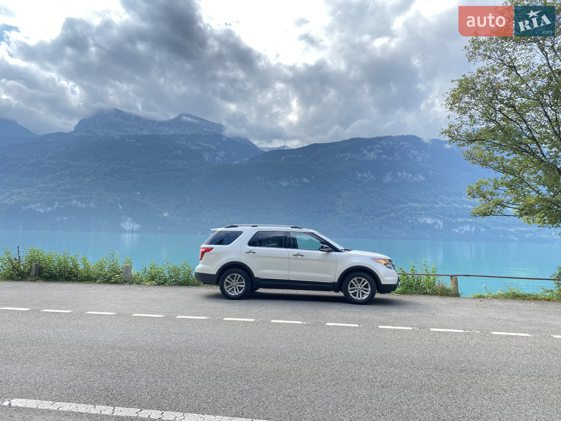 2013 Ford Explorer - мініатюра 2