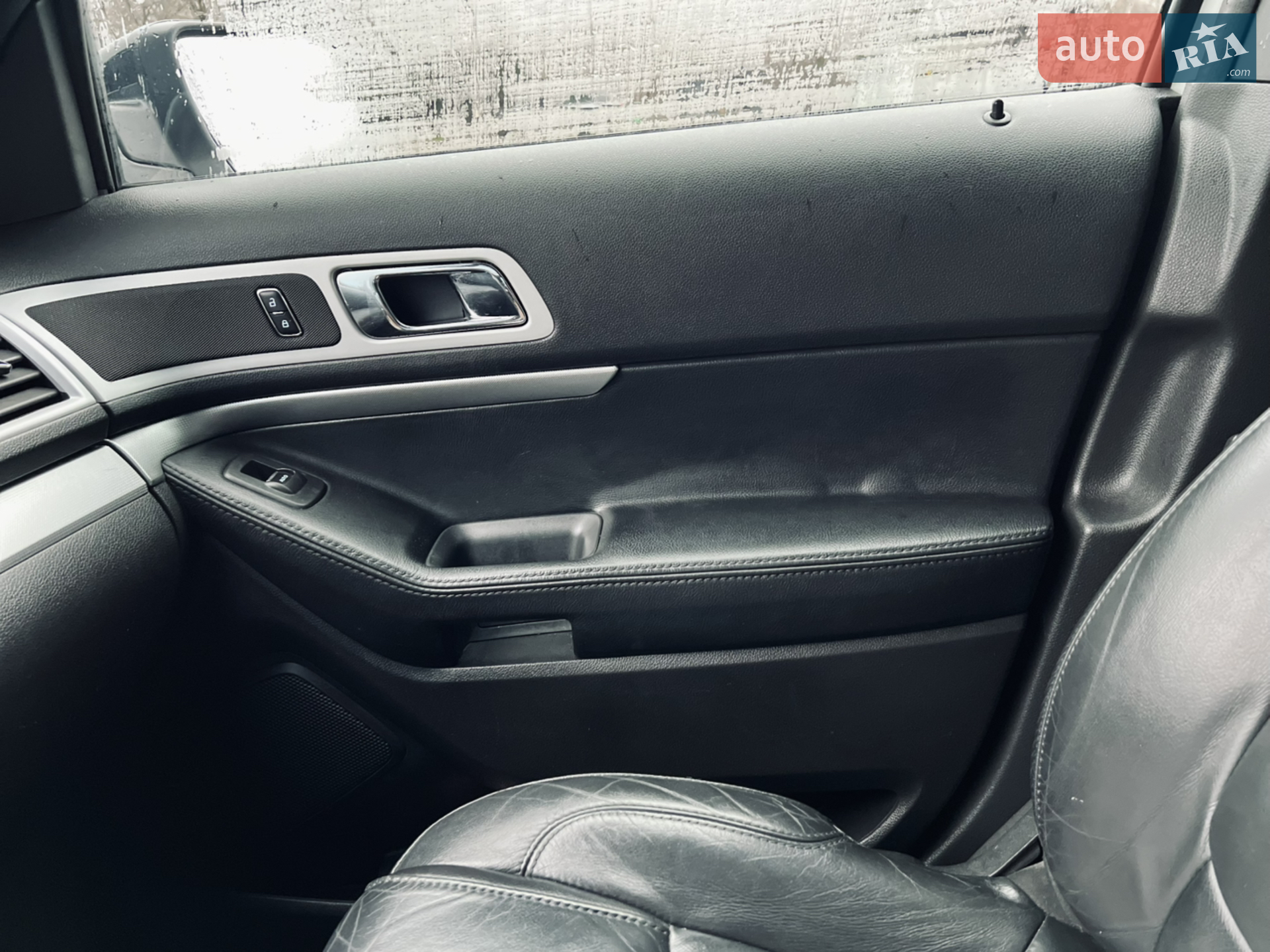 2013 Ford Explorer - мініатюра 32