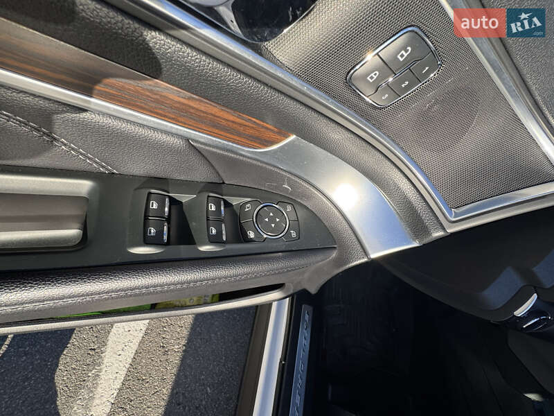 Внедорожник / Кроссовер Ford Explorer 2018 в Киеве