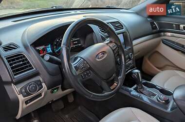 Позашляховик / Кросовер Ford Explorer 2017 в Черкасах