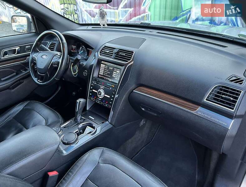 Позашляховик / Кросовер Ford Explorer 2016 в Ковелі фото 37 Позашляховик / Кросовер Ford Explorer 2016 в Ковелі