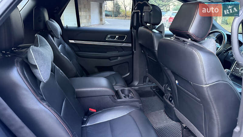 Позашляховик / Кросовер Ford Explorer 2015 в Одесі