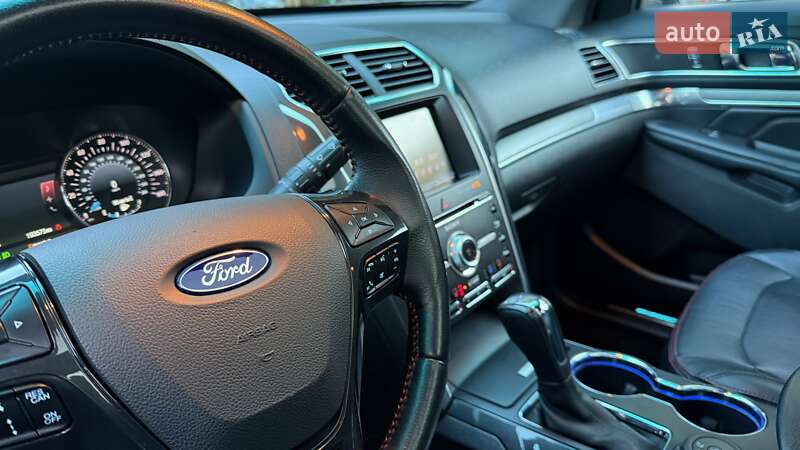 Позашляховик / Кросовер Ford Explorer 2015 в Одесі