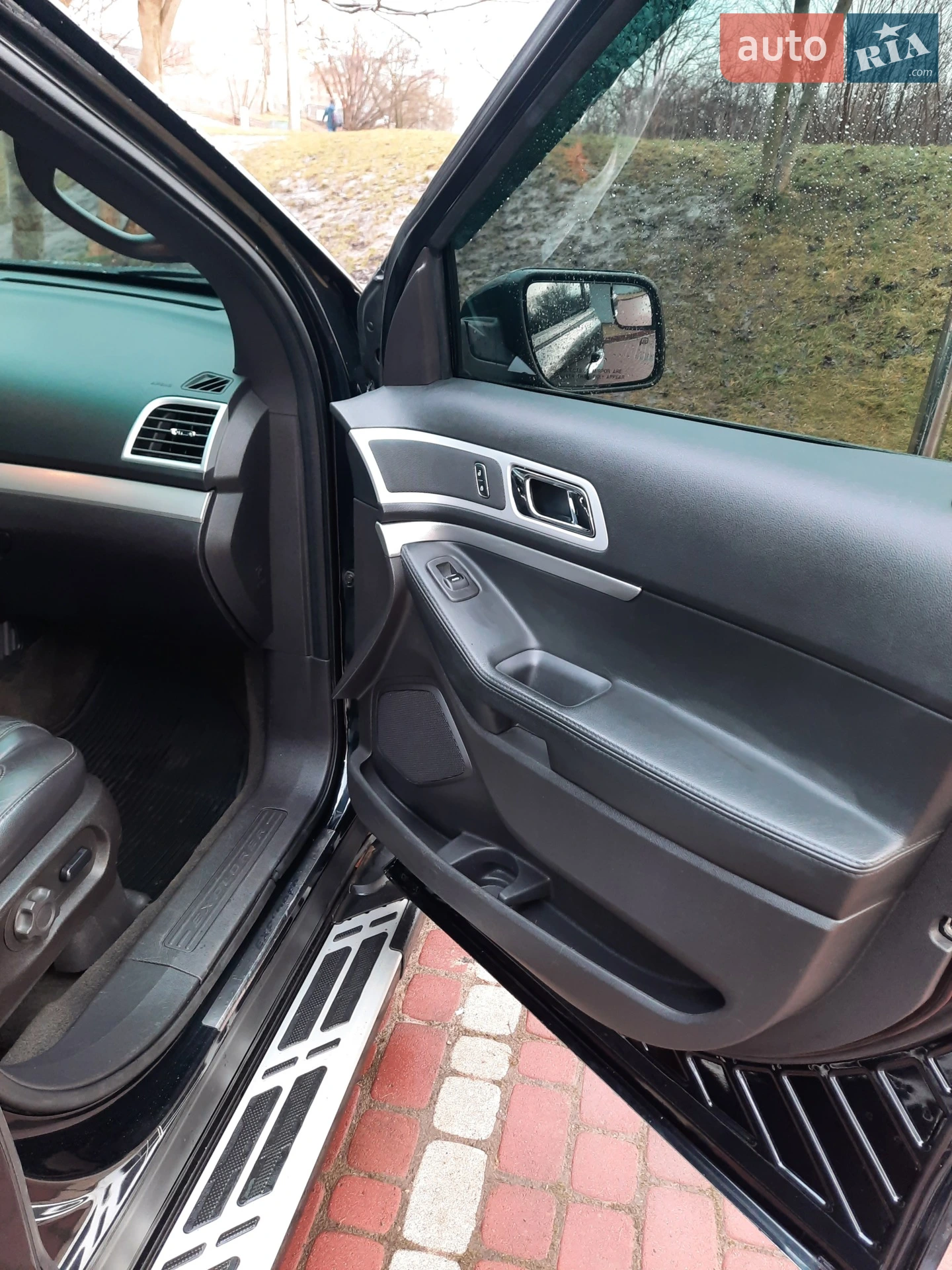 Ford Explorer 2014 VIN 1FM5K8D82FGB66322 фото оголошення 5 з 8