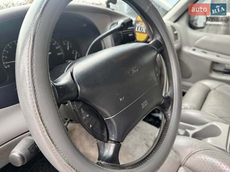 Внедорожник / Кроссовер Ford Explorer 1998 в Одессе