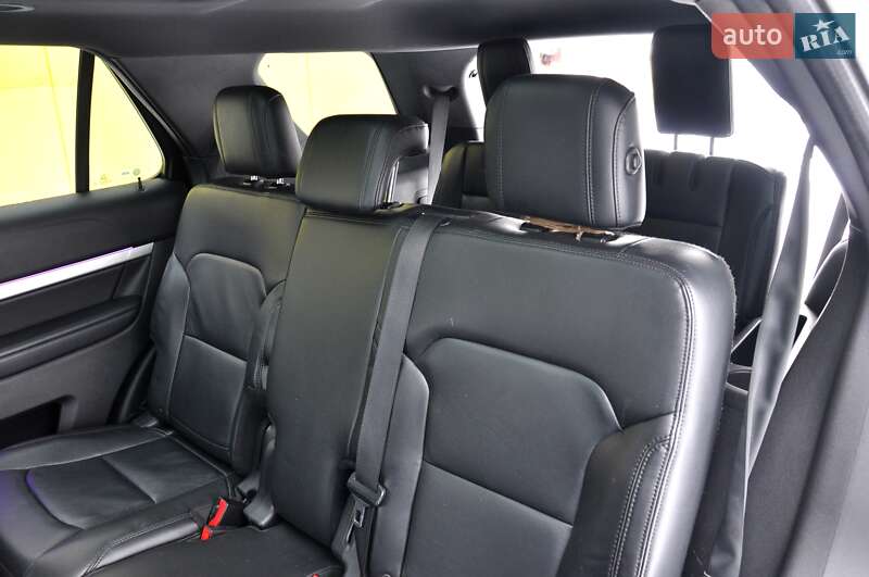 Внедорожник / Кроссовер Ford Explorer 2016 в Львове