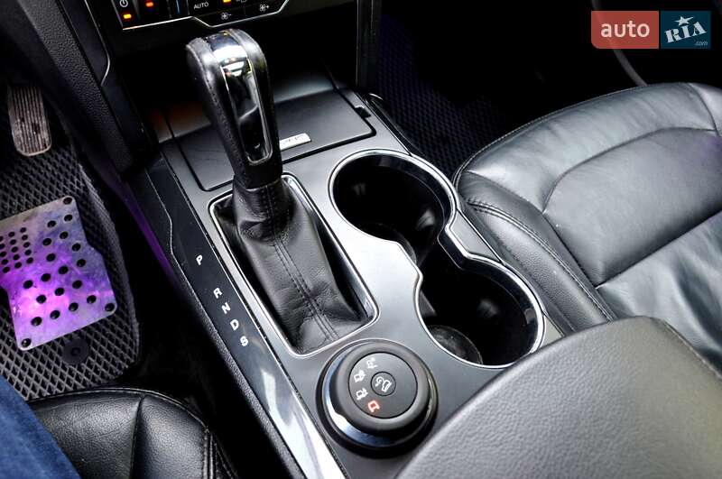 Внедорожник / Кроссовер Ford Explorer 2016 в Львове