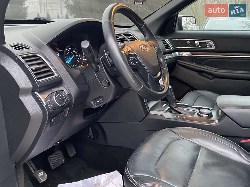 Позашляховик / Кросовер Ford Explorer 2017 в Вінниці