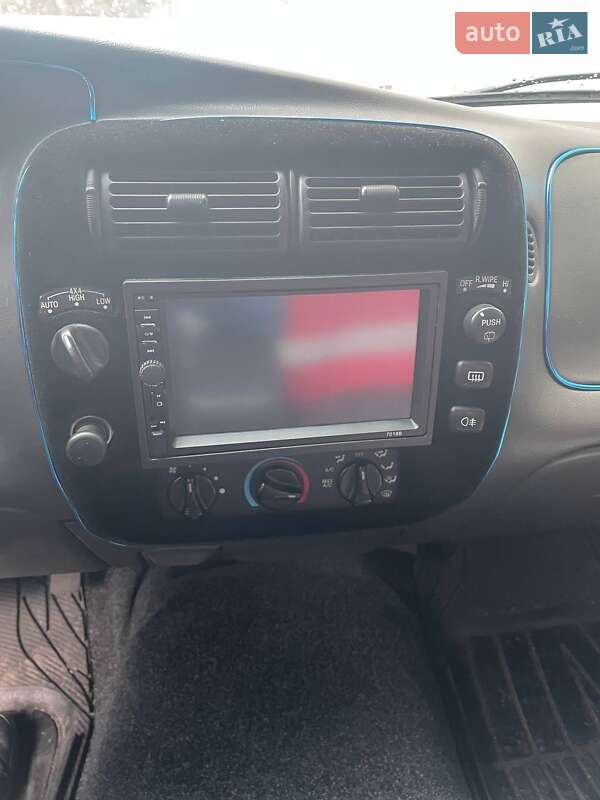 Позашляховик / Кросовер Ford Explorer 2000 в Одесі фото 10 Позашляховик / Кросовер Ford Explorer 2000 в Одесі