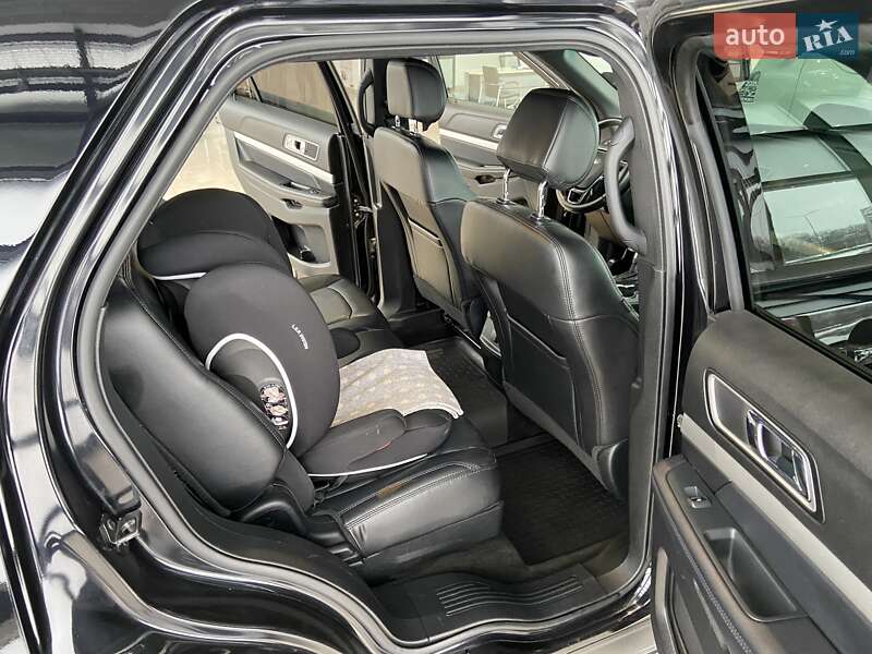 Внедорожник / Кроссовер Ford Explorer 2016 в Виннице