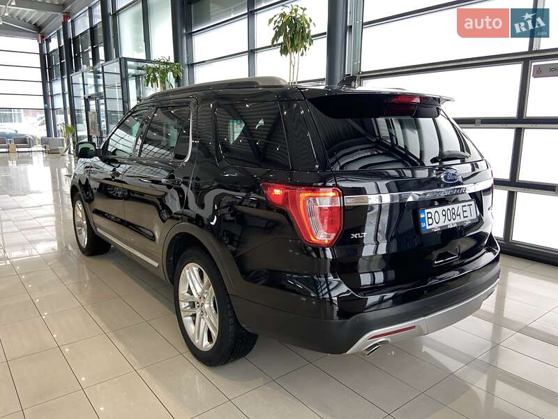 Внедорожник / Кроссовер Ford Explorer 2016 в Виннице