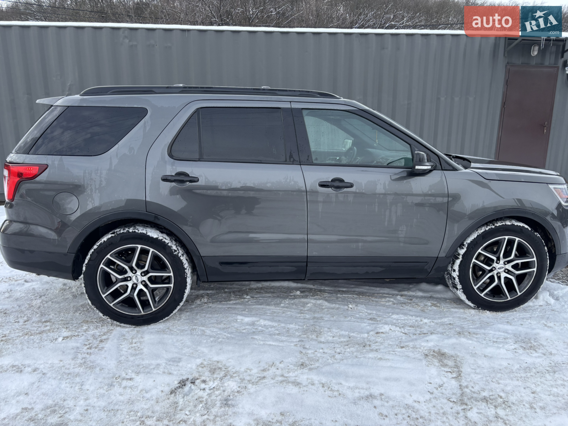 2017 Ford Explorer - мініатюра 8