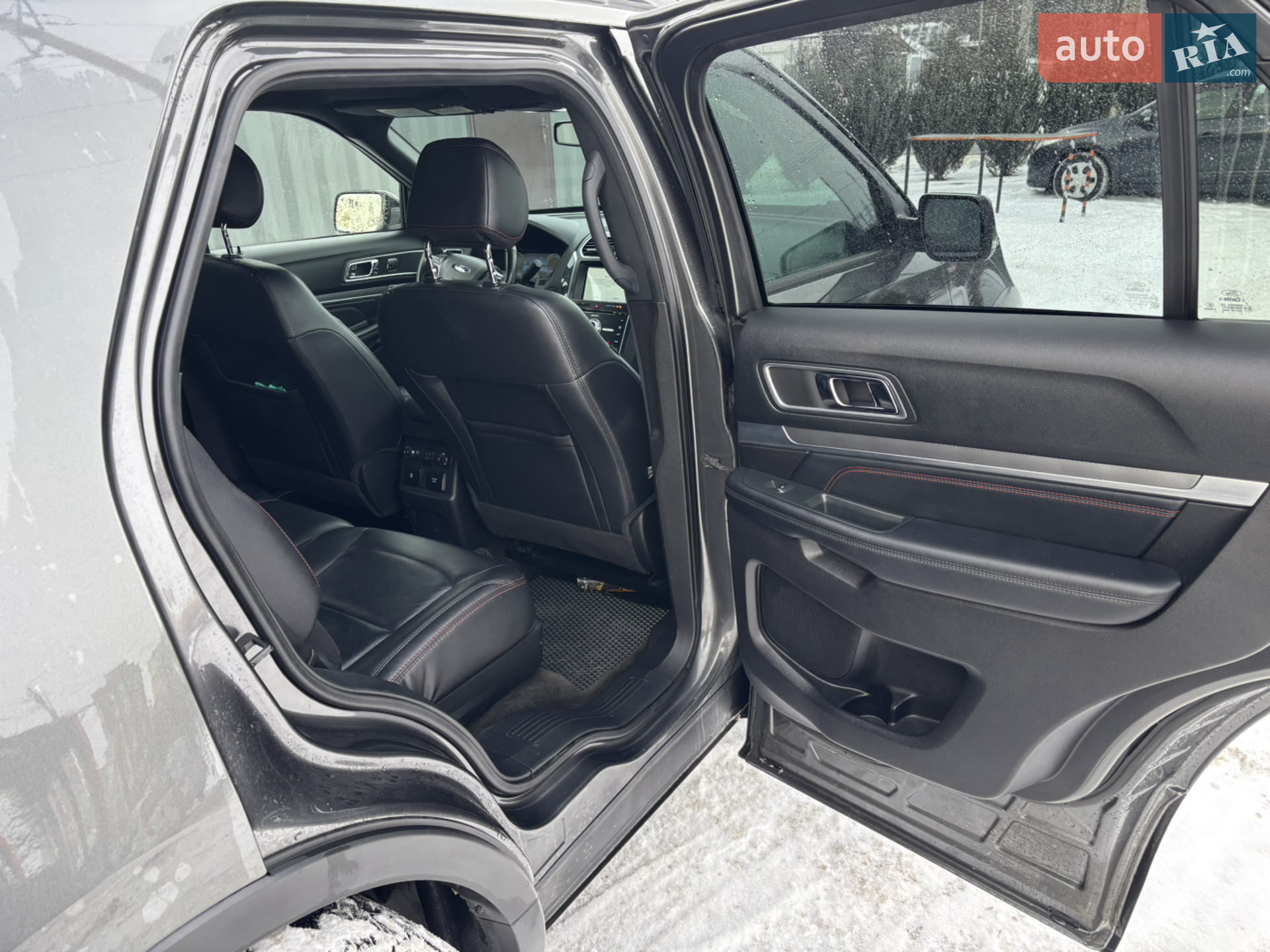 2017 Ford Explorer - мініатюра 14