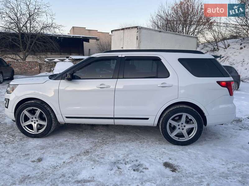 Позашляховик / Кросовер Ford Explorer 2015 в Вінниці