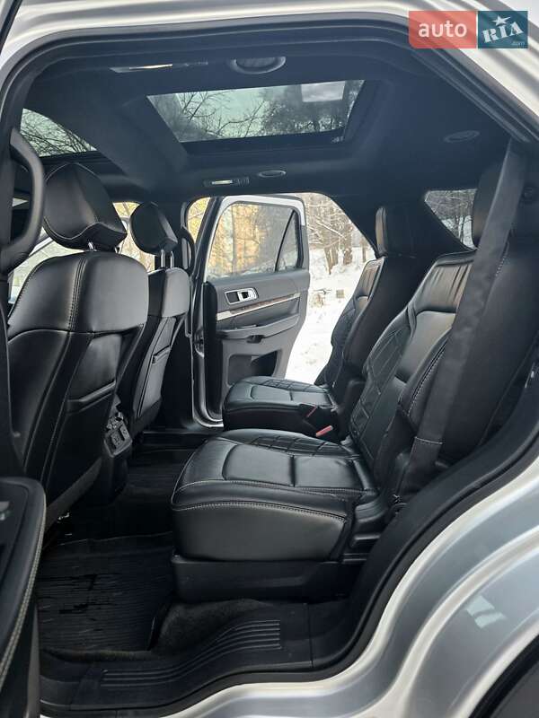 Позашляховик / Кросовер Ford Explorer 2017 в Києві