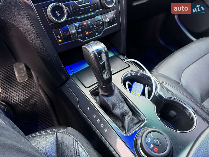 Позашляховик / Кросовер Ford Explorer 2015 в Вінниці