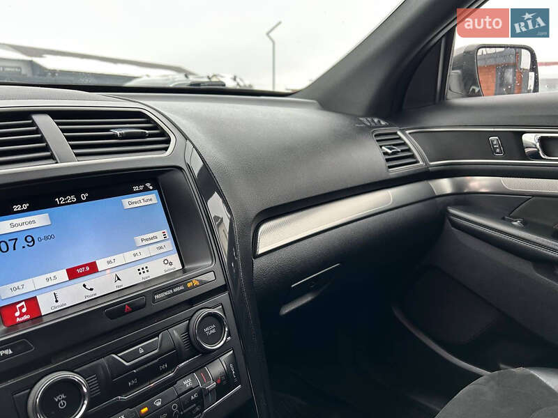 Внедорожник / Кроссовер Ford Explorer 2018 в Стрые