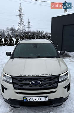Внедорожник / Кроссовер Ford Explorer 2017 в Львове