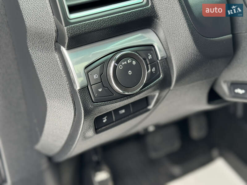 Позашляховик / Кросовер Ford Explorer 2016 в Львові фото 9 Позашляховик / Кросовер Ford Explorer 2016 в Львові