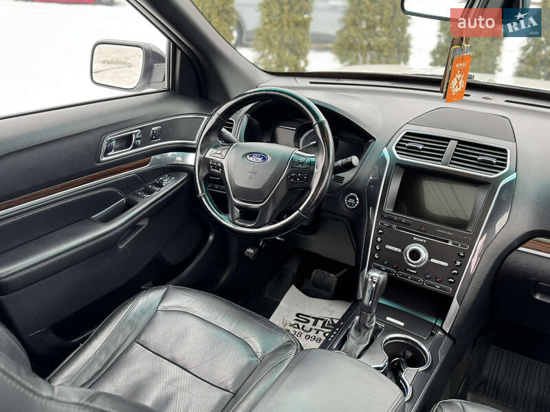 Позашляховик / Кросовер Ford Explorer 2016 в Львові фото 40 Позашляховик / Кросовер Ford Explorer 2016 в Львові