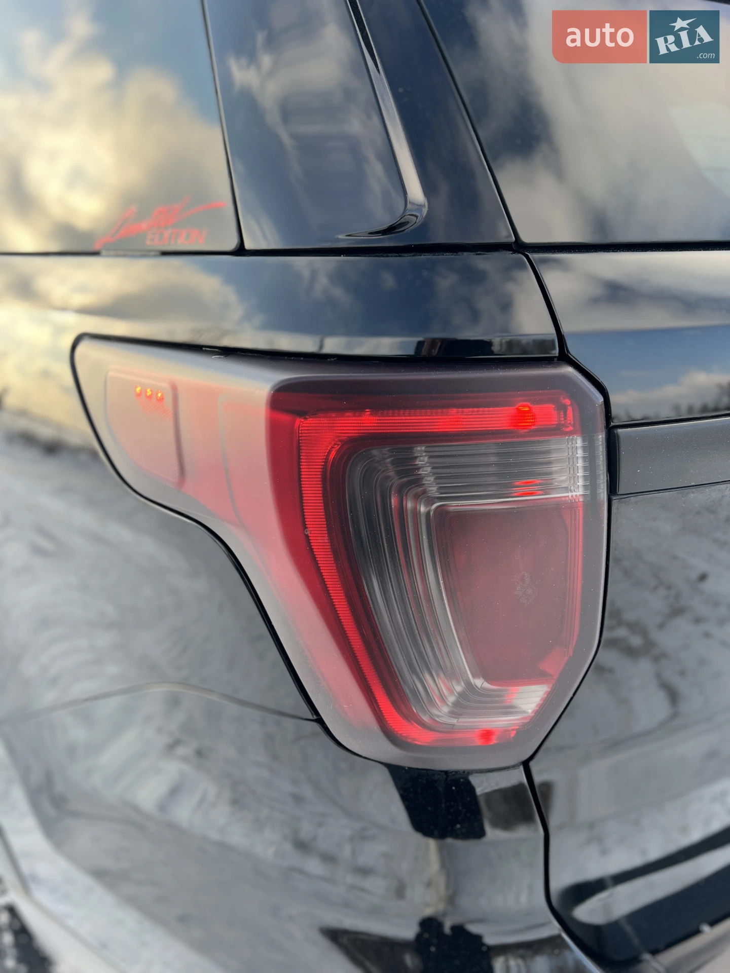 2016 Ford Explorer - мініатюра 19