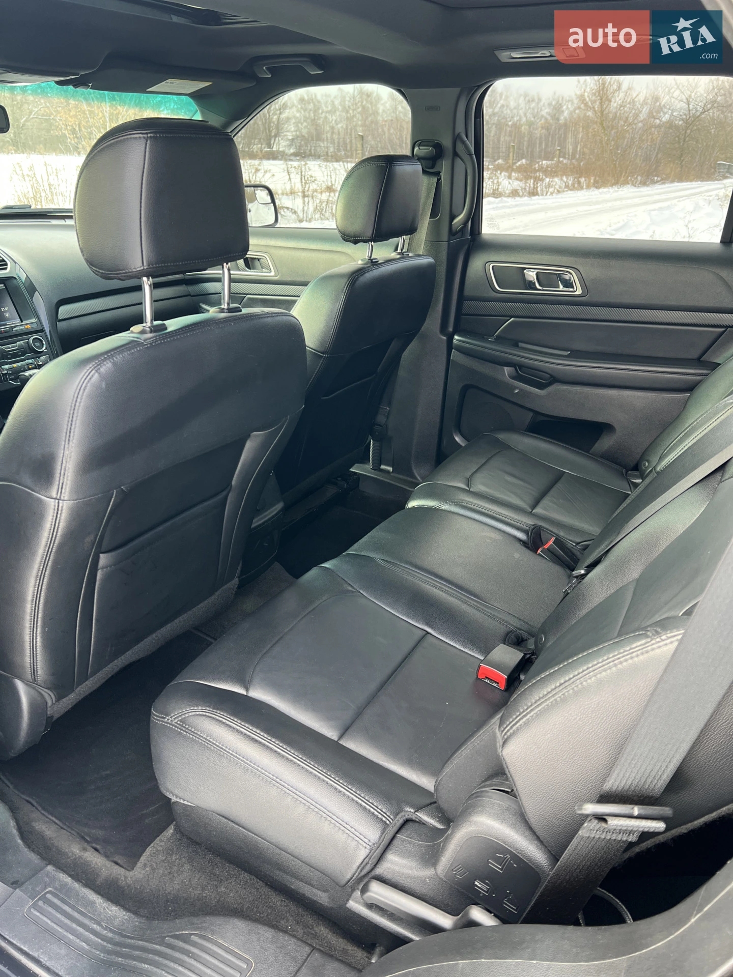 2016 Ford Explorer - мініатюра 28