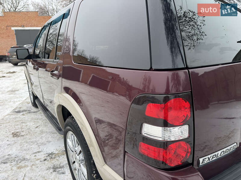 Внедорожник / Кроссовер Ford Explorer 2008 в Лубнах