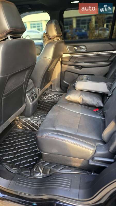 Позашляховик / Кросовер Ford Explorer 2016 в Дніпрі фото 16 Позашляховик / Кросовер Ford Explorer 2016 в Дніпрі