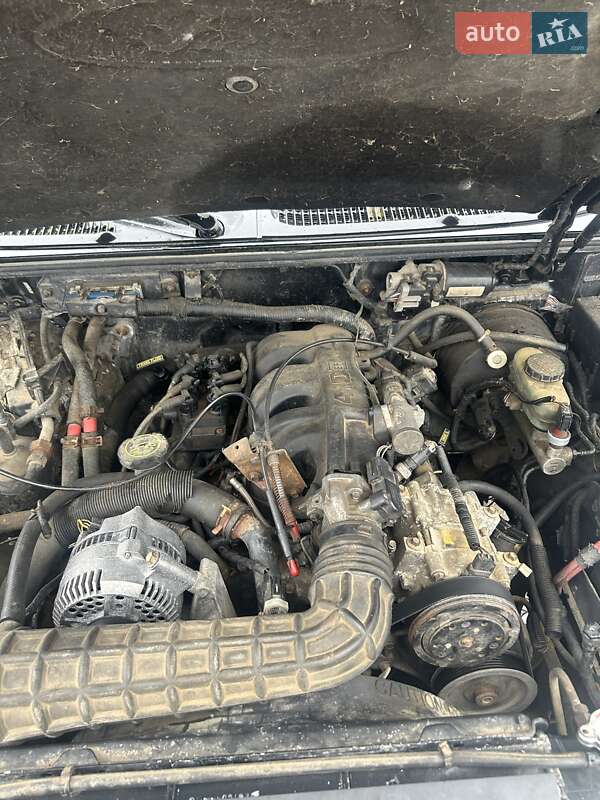 Внедорожник / Кроссовер Ford Explorer 1995 в Черновцах