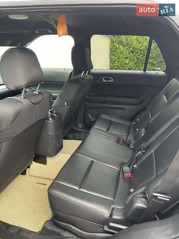 Позашляховик / Кросовер Ford Explorer 2016 в Херсоні