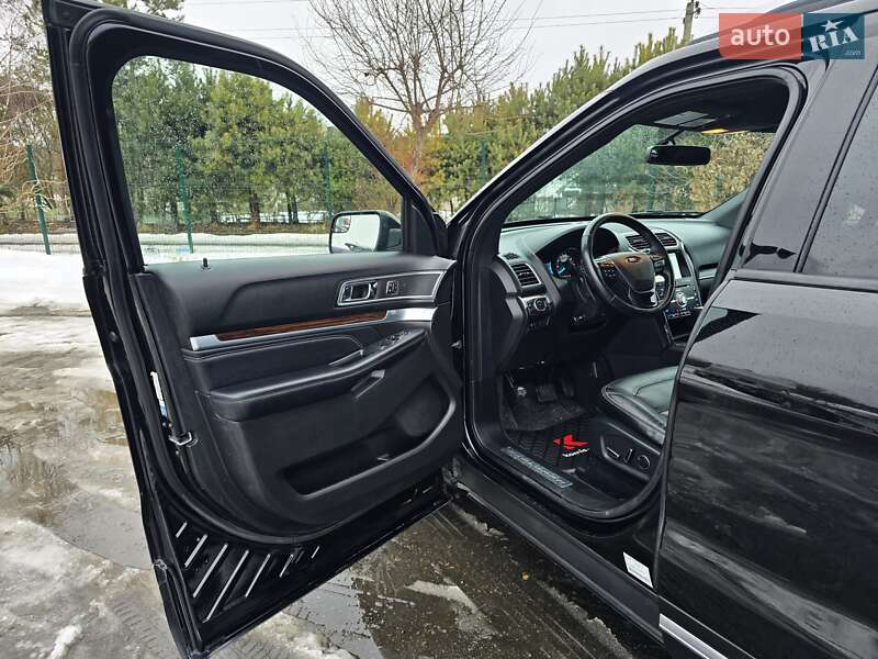 Позашляховик / Кросовер Ford Explorer 2016 в Хмельницькому