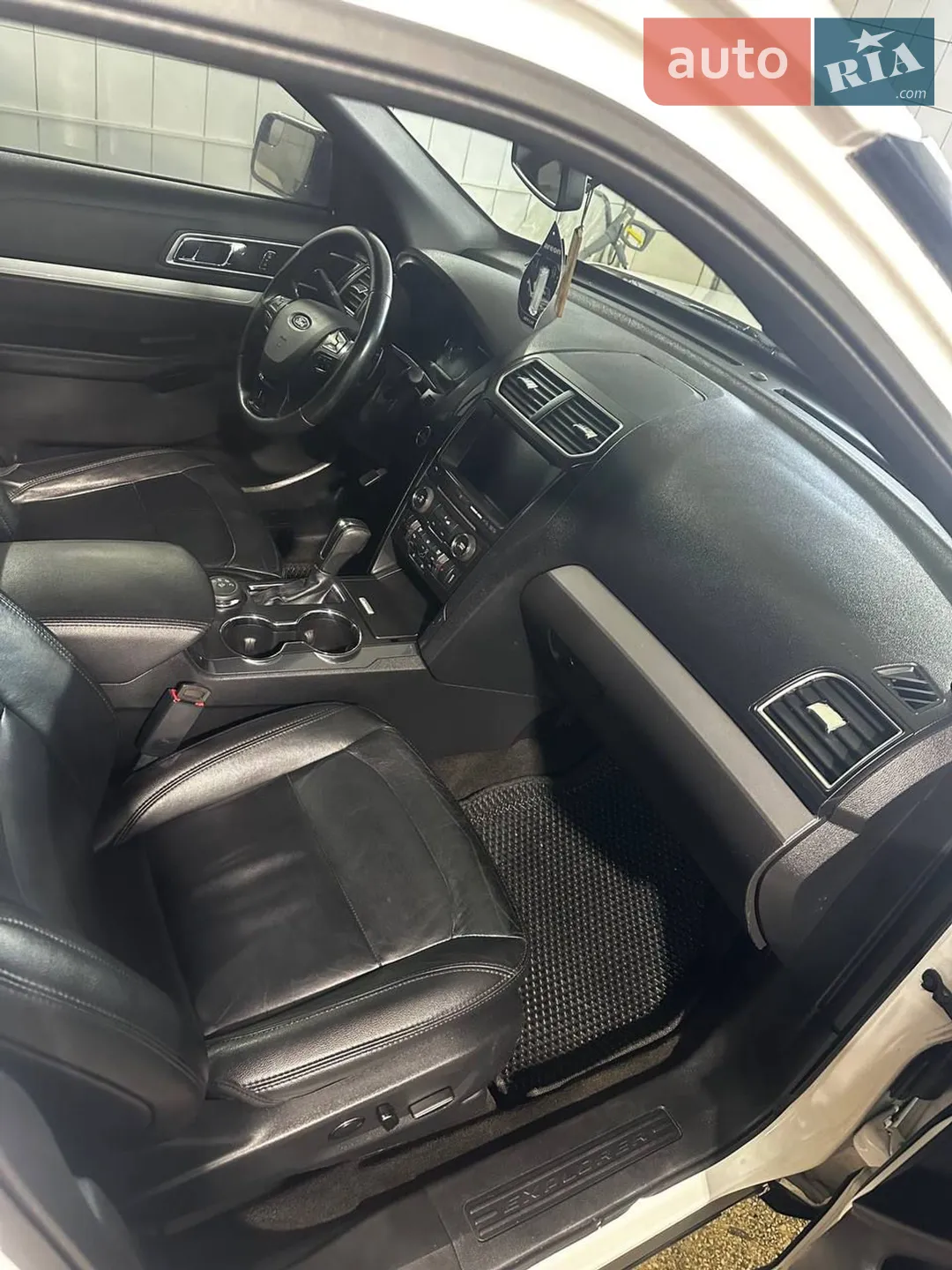 2015 Ford Explorer - мініатюра 10