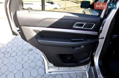 Внедорожник / Кроссовер Ford Explorer 2016 в Львове