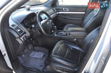 Внедорожник / Кроссовер Ford Explorer 2016 в Львове