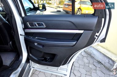 Внедорожник / Кроссовер Ford Explorer 2016 в Львове