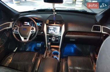 Внедорожник / Кроссовер Ford Explorer 2011 в Киеве