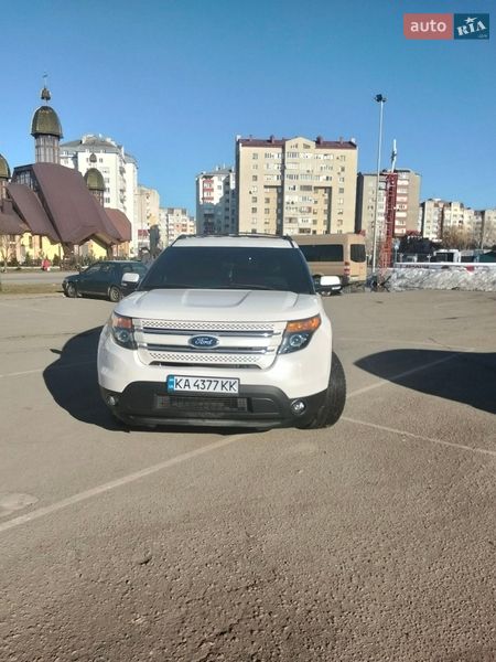 Внедорожник / Кроссовер Ford Explorer 2013 в Ивано-Франковске