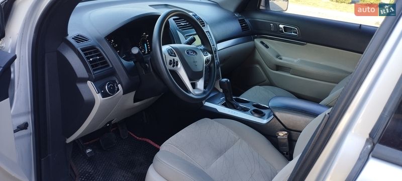 Позашляховик / Кросовер Ford Explorer 2013 в Києві