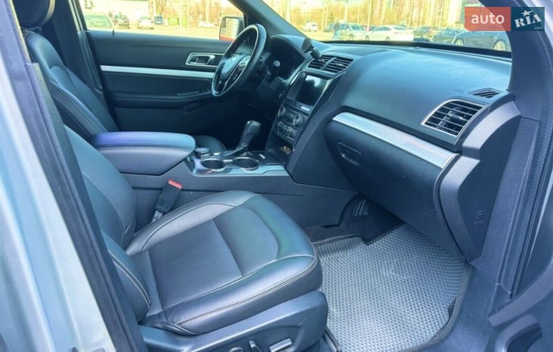 Позашляховик / Кросовер Ford Explorer 2017 в Києві