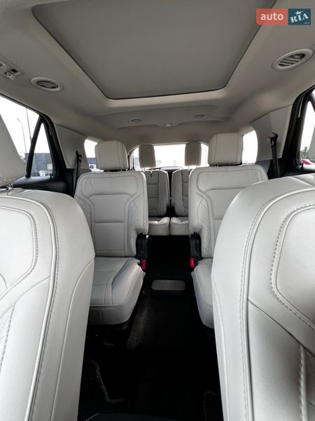 Позашляховик / Кросовер Ford Explorer 2017 в Чернівцях фото 33 Позашляховик / Кросовер Ford Explorer 2017 в Чернівцях