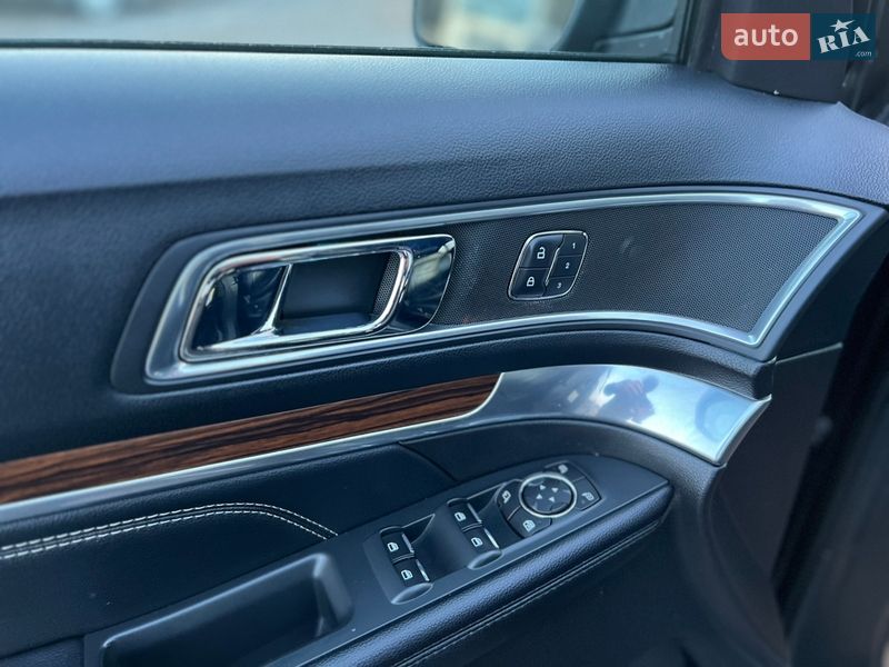 Позашляховик / Кросовер Ford Explorer 2015 в Бродах