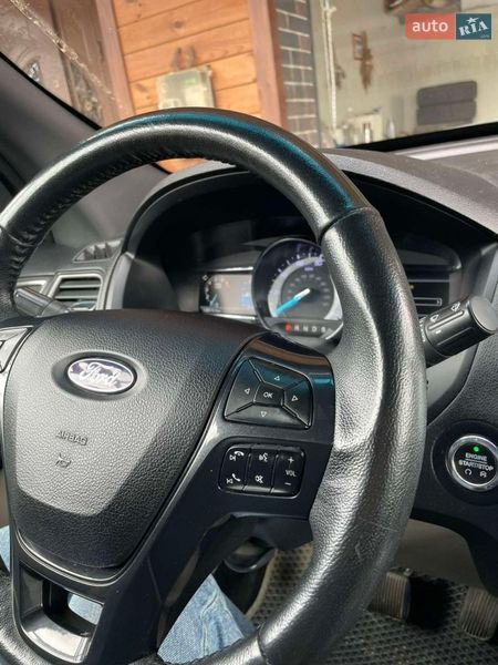 Внедорожник / Кроссовер Ford Explorer 2018 в Тернополе